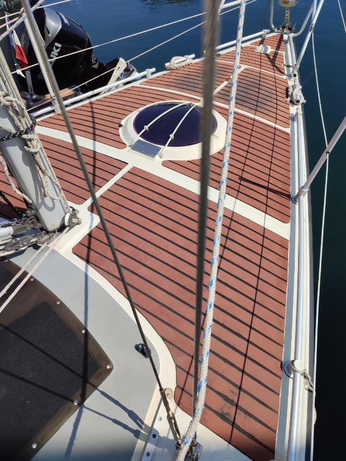 Bateau A Quai St Raphael, 4 Couchages , Voilier Etap 28I Ξενοδοχείο Saint-Raphaël Εξωτερικό φωτογραφία